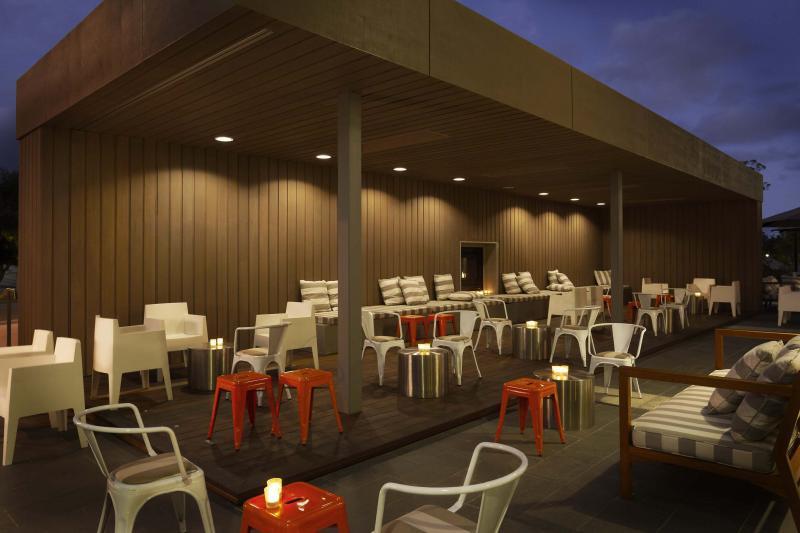 Burbury Hotel Canberra Restaurant photo